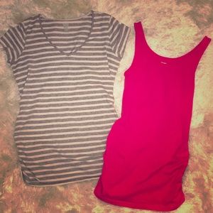 2 pc old navy Maternity v neck Tshirt and tank top